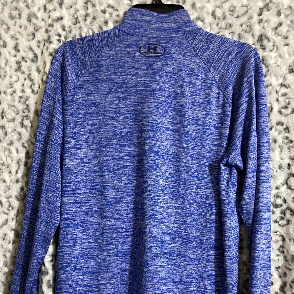 Under Armour pullover. Size Medium